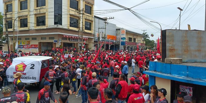 Kota Tomohon Jadi Lautan Merah, Ribuan Pendukung Siap Kawal CS-SR Daftar di KPU