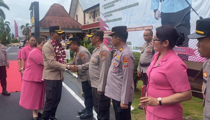 Pisah Sambut Kapolres Minsel, Tradisi Pedang pora Lepas AKBP Arianto Salkery,SH,MH.