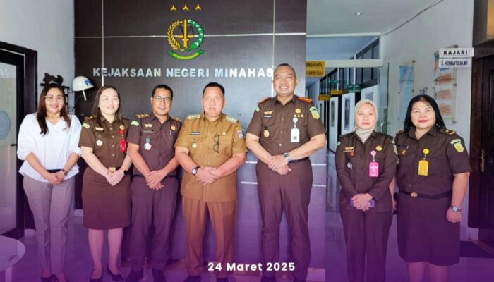 Bupati Minahasa Robby Dondokambey Kunjungi dan Silaturahmi di Kejaksaan Negeri Minahasa