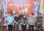 Penuh Kebanggaan, Wali Kota dan Wakil Wali Kota Tomohon Kalungkan Medali untuk Para Juara Taekwondo 2025