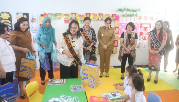 Wawali Sendy Dampingi Kegiatan Bunda PAUD Sulut di PAUD Happy Holy Kids Tomohon