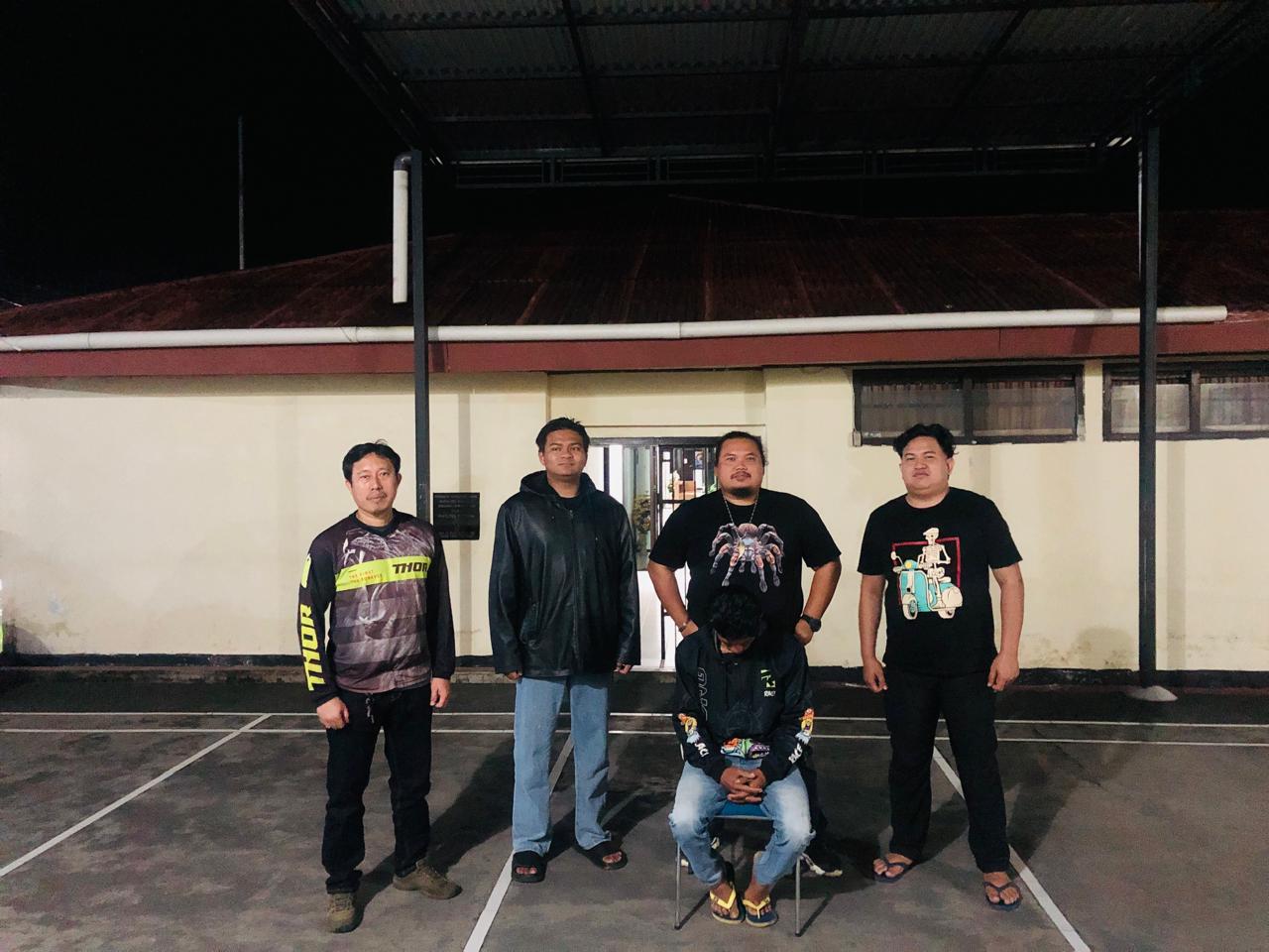 Pelaku Penganiayaan Sajam di Kakas Barat, Tak Berkutik Diringkus Tim II Resmob Minahasa di Toure 1 IMG 20251029 WA0004