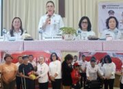 Wabub VaSung Serahkan Bantuan di Bakti Sosial Hari Jadi Minahasa ke-597 di Langowan