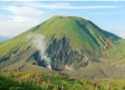Badan Geologi Naikkan Status Gunung Lokon: Terjadi Ratusan Gempa Vulkanik