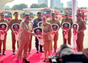 Diserahkan Gubernur DKI Jakarta dan Dihadiri Wabub Vasung, Pemkab Minahasa Terima Hibah Kendaraan Pemadam Kebakaran