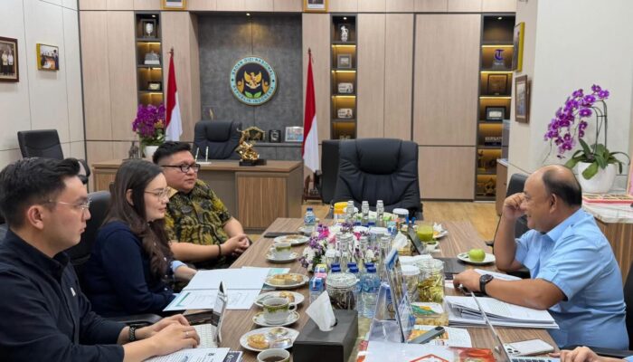 Kasus keracunan 181 siswa MBG di Tomohon jadi perhatian nasional. BGN ganti biaya perawatan dan turunkan tim investigasi dari Jakarta.