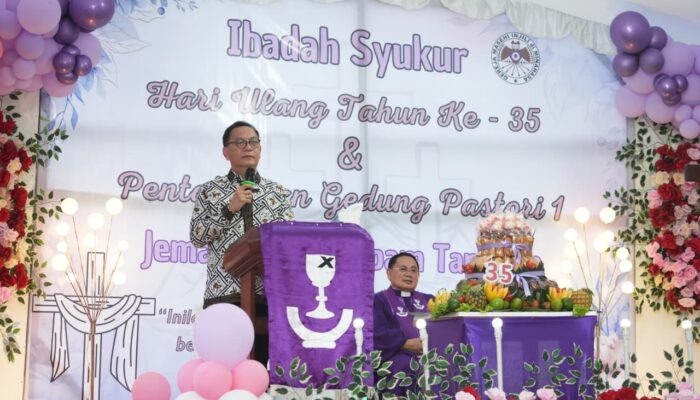 Pemkot Tomohon Dukung Pelayanan Gereja, Pastori GMIM Siloam Tara-tara Diresmikan Wali Kota Caroll