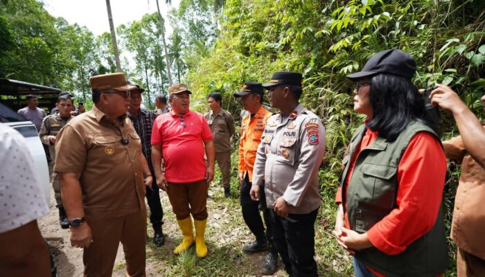 Tiba di Lokasi, Bupati Robby Dondokambey Beri Dukungan di Posko Pencarian Queentania Makal, 11 Tahun