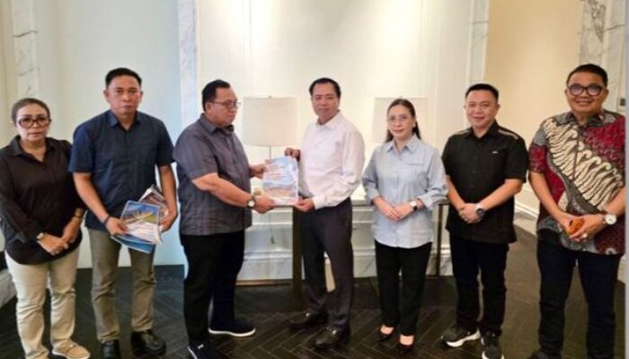 Upaya Renovasi Stadion Maesa, Bupati Dondokambey dan Wabub VaSung  Audiensi bersama Ketua Komisi V DPR RI