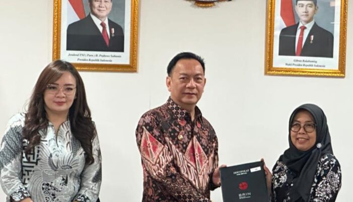 BRIN Hibahkan Aset Senilai Rp8,04 Miliar kepada Pemkot Tomohon, Wali Kota Caroll: Akan Dimanfaatkan untuk Kesejahteraan Masyarakat