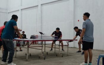Turnamen Tenis Meja HUT RI ke-81 di Langowan Raya Sukses Digelar, Peserta Antusias Ikuti Pertandingan