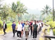Jalan Sehat Bersama Kapolda, Caroll Senduk Perkuat Sinergi dan Semangat Kebersamaan