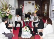 Dua Dosen Wuhu China Siap Mengajar di FEB dan Fakultas Teknik Unsrat, Perkuat Jejaring Akademik Internasional