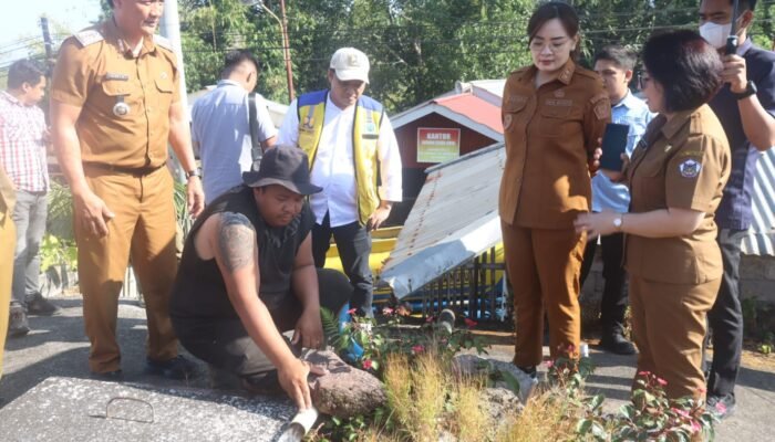 Wawali Sendy Rumajar Pantau Penyaluran Air Bersih untuk Warga Terdampak Kekurangan Debit Air